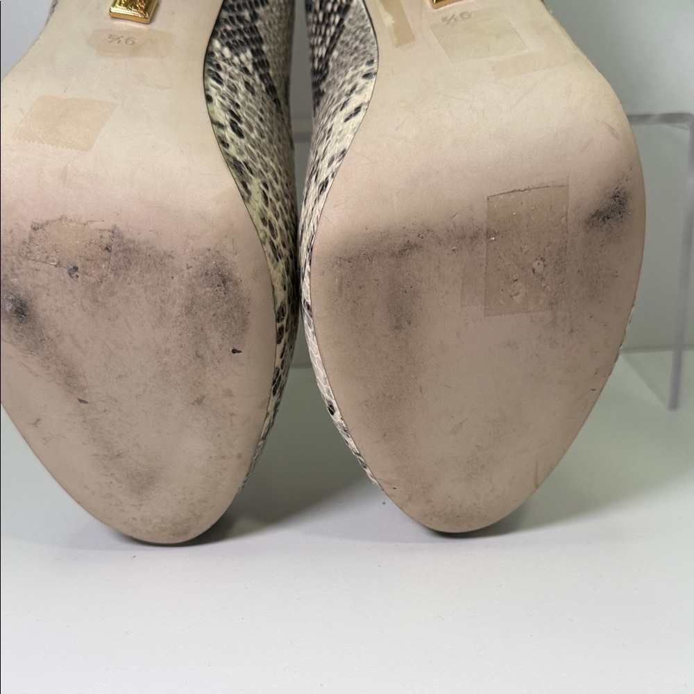 Pour La Victoire Neutral Snake-Print Platform Pumps - Picture 7 of 11